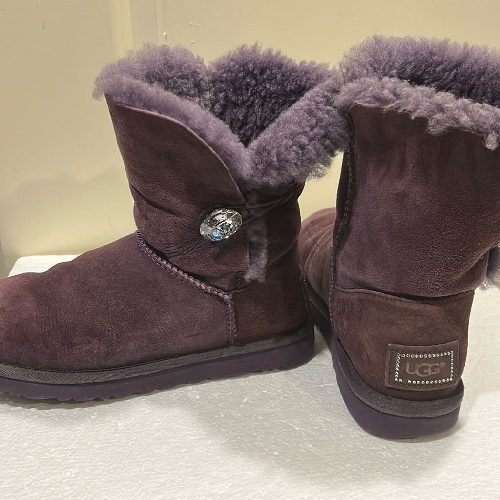 Ugg Bling Purple Bailey Button Sheepskin Uggs Suede Slip On Boots Women’s Size 7